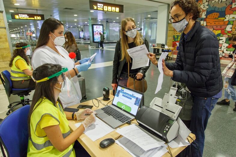4controles covidaeropuerto