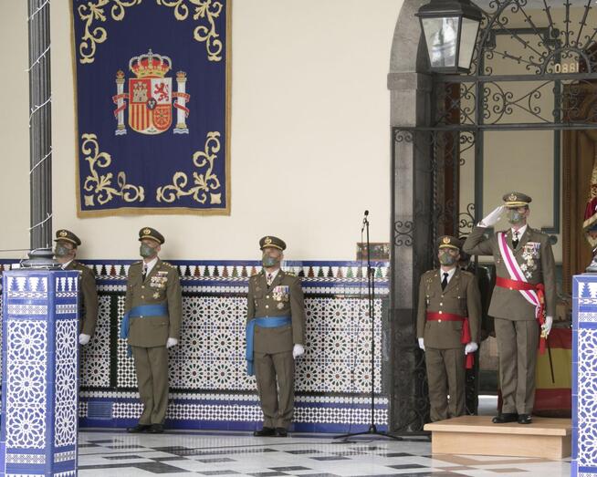 Rendición de honores al Teniente general