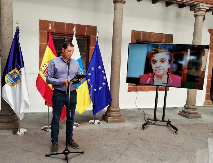 Ruben Fernández y María José Blanco en rueda de prensa PEVOLCA