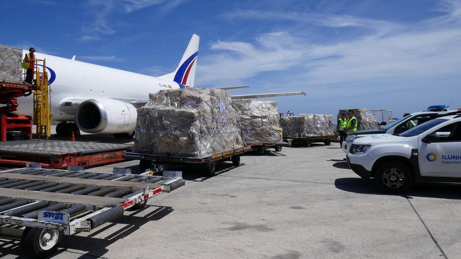 200405 gc llegadaavion1