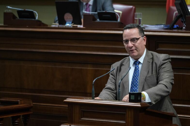 26.11.2019. Santa Cruz de Tenerife. Pleno del Parlamento de Canarias.© Pepe Torres/Parlamento de Canarias.
