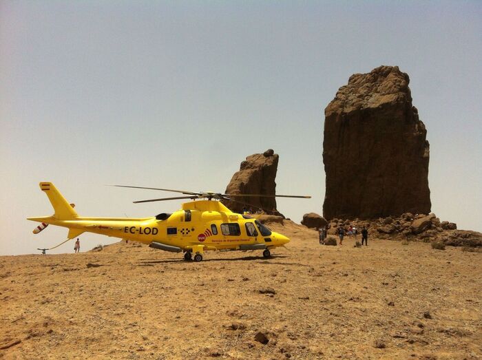 helicoìptero medicalizado del SUC en Roque Nublo 1