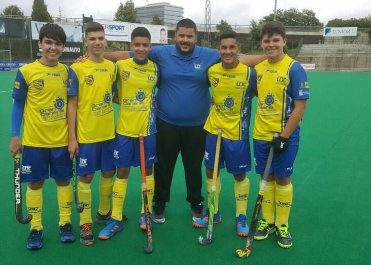 Quintana con algunos canteranos