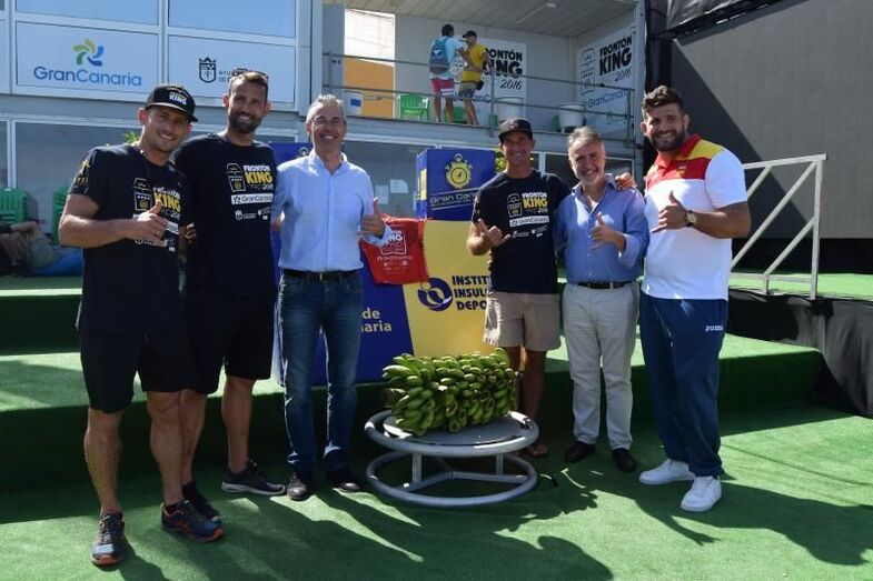 Visita al Frontón King