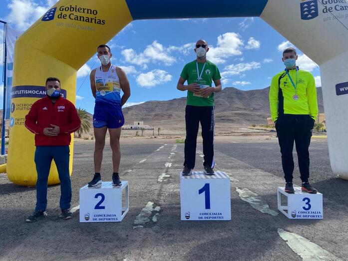 03Lluvia de metales en el Campeonato de Canarias de lanzamientos largos 3