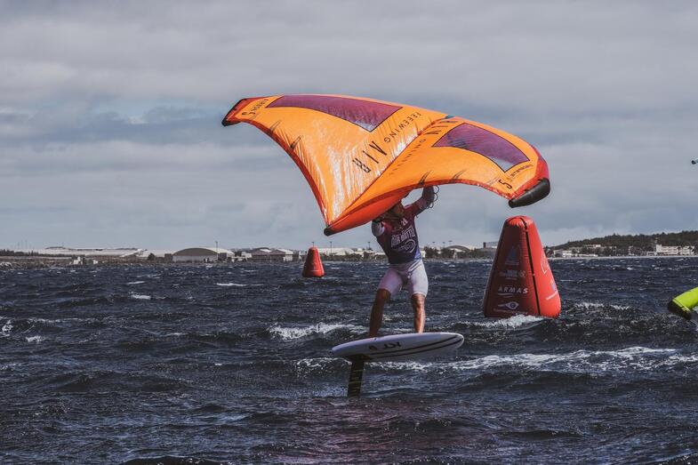 Angel Granda Roque Representante español en los JJOO en wingsurf tabla RSX quedó 10º