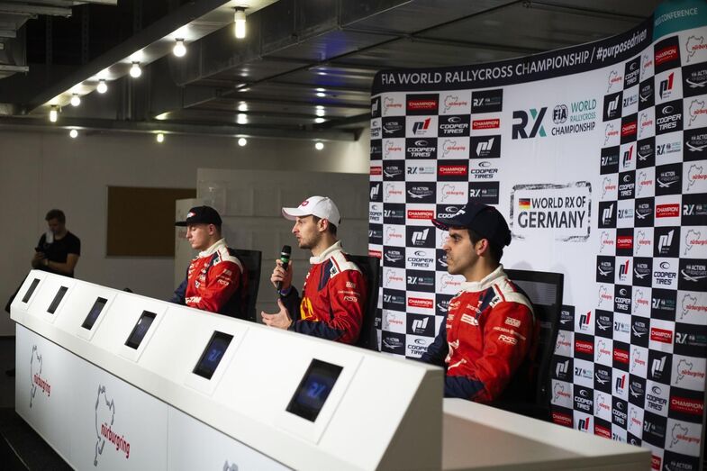 Pablo Suárez en la rueda de prensa final