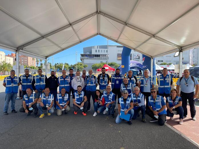 comisarios técnicos y formadores participantes