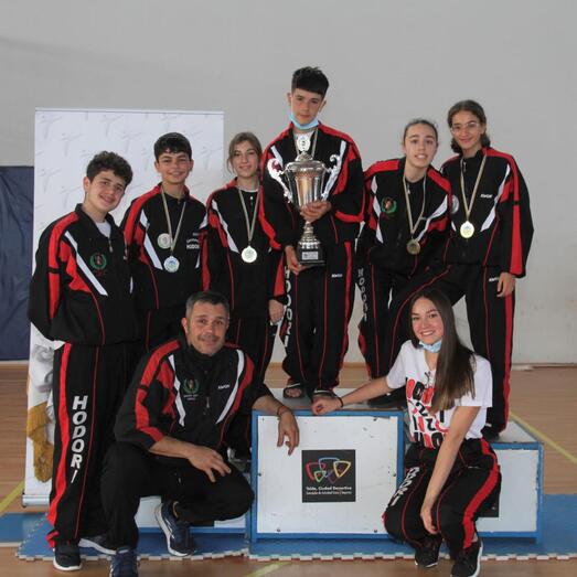 MEDALLAS COMPETIDORES ENTRENADOR