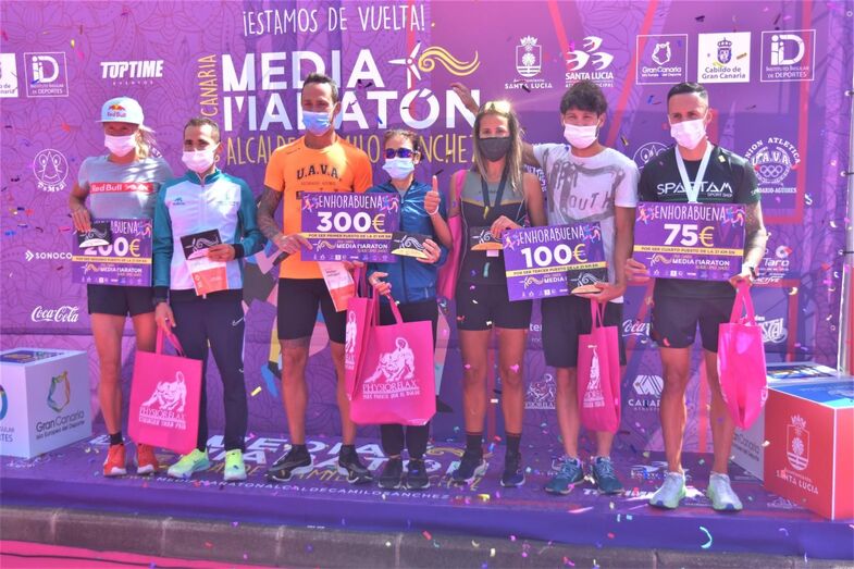 Podio conjunto de la Media Maratón 1