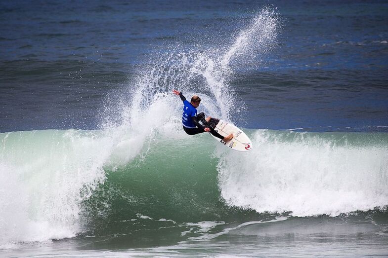 42a35505dabe860dcdeb51f92d5be768 L