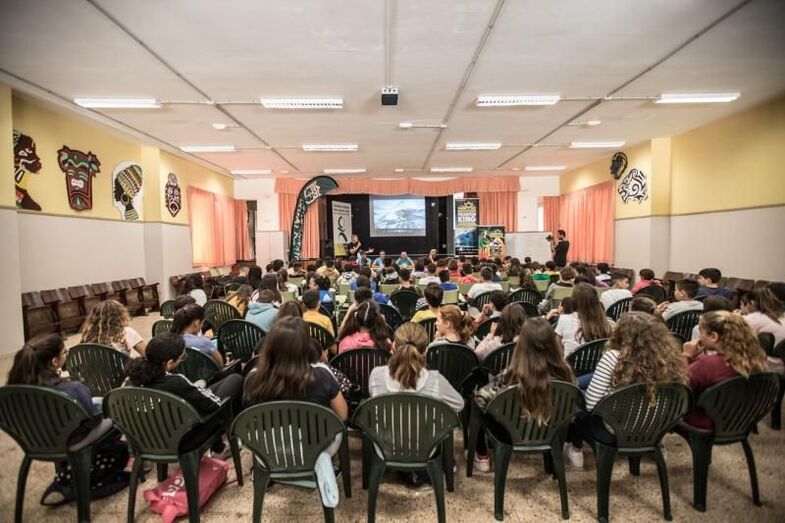 02WC GCFK 18 30OCT 1