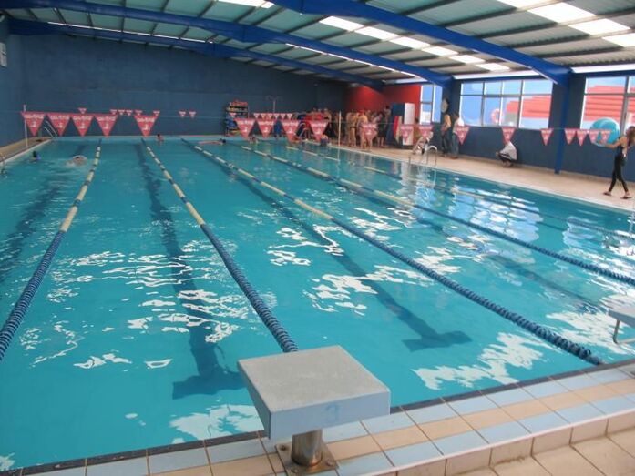 Piscina cubierta de la Ciudad Deportiva de Guía
