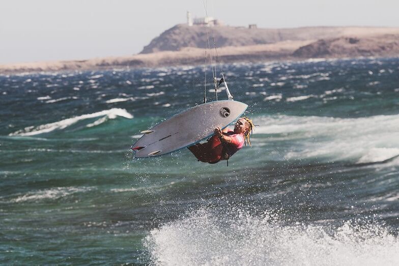 LOWRES Campeonato de kiteboarding BIG AIR
