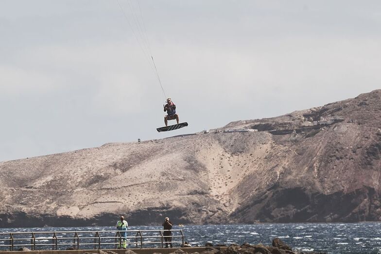 LOWRES Comienza el Campeoanto de España de Kiteboarding BIG AIR