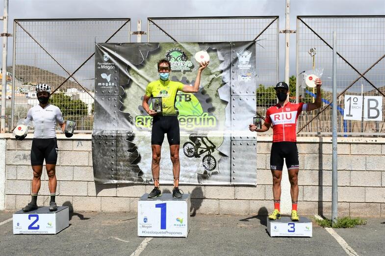 Podio masculino 40 km Open MTB Arguineguín 2021