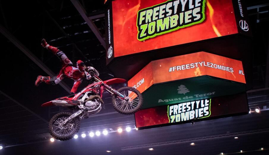 FREESTYLE ZOMBIES 04