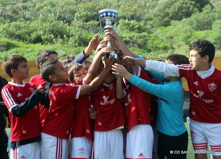 FC_Veteranos_del_Pilar_primer_clasificado