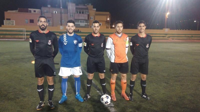 Trio arbitral y capitanes 17 3 2017