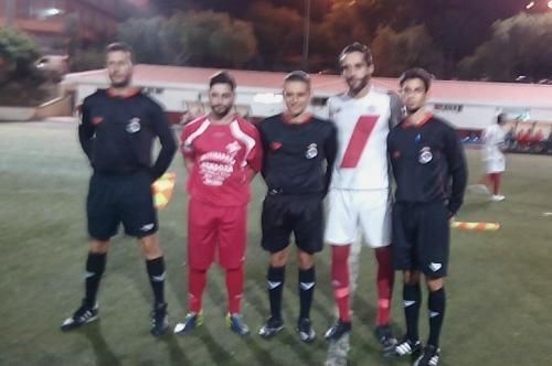 Trió arbitral y capitanes 16 10 2015