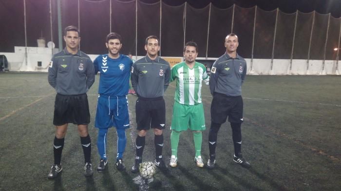 Trió arbitral y capitanes 8 1 2016