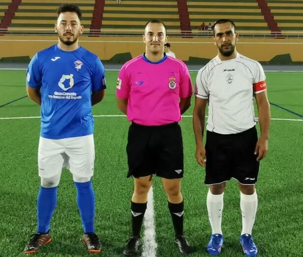 Capitanes y arbitro 1 10 2021