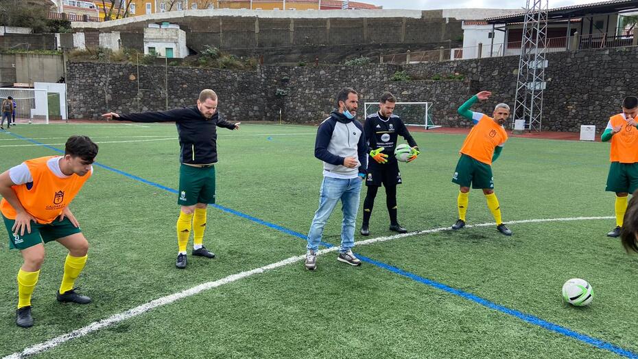 Chiqui 1dgfhstghjgfshjdg 1