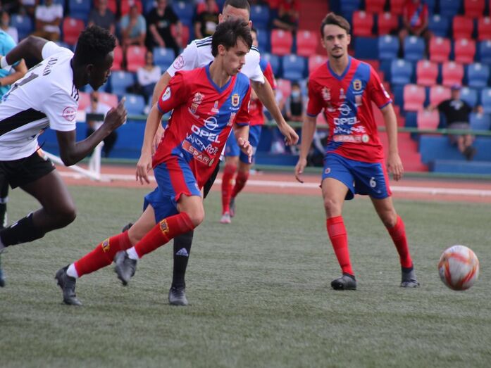 TERCERA. UD LANZAROTE CD HERBANIA 2