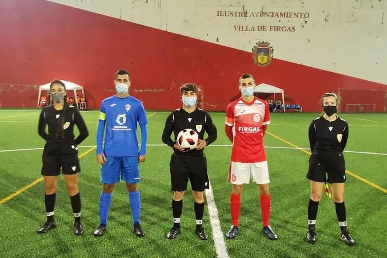 Trió arbitral y Capitanes 4 11 2021