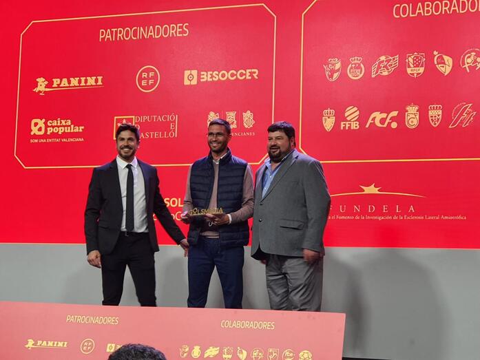 juangermanrecibepremio