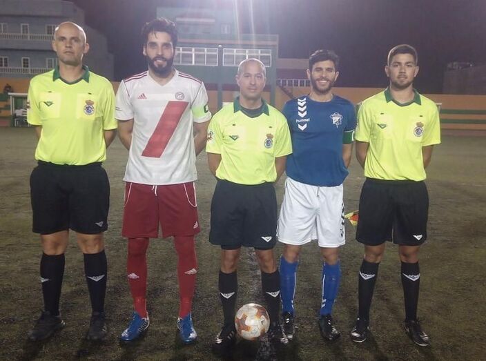 Capitanes y trió arbitral 27 10 2017