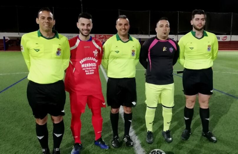Capitanes y trió arbitral 22 3 2019