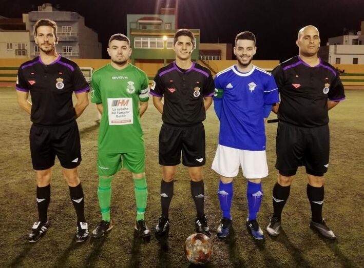 Capitanes y trió arbitral 25 1 2019