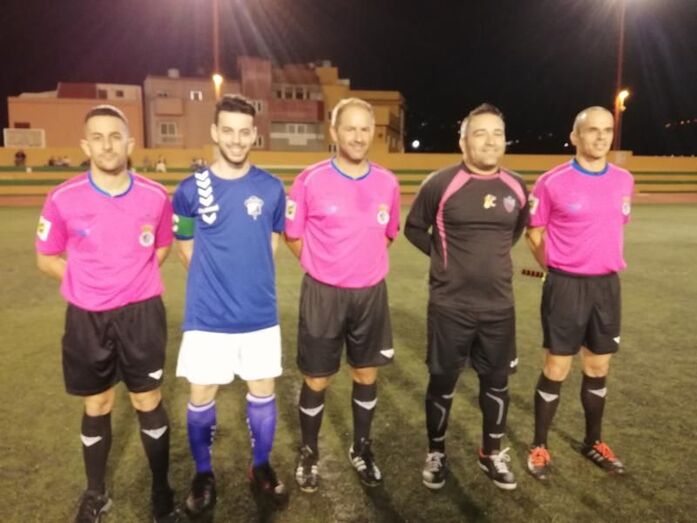 Trio arbitral y capitanes 9 11 2018