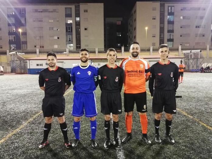 Trió arbitral y capitanes 11 1 2019