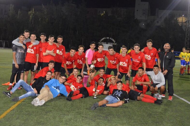 e840dda4af545e4c1b65faeabcfc7bf7 XL