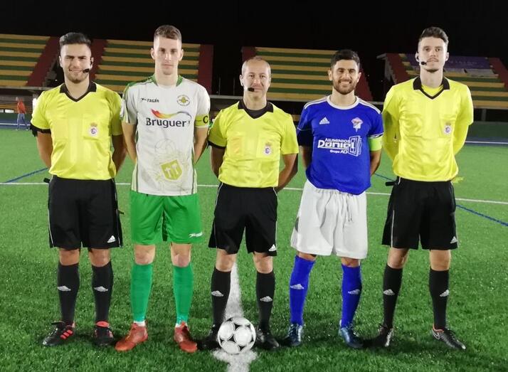 Capitanes y trió arbitral 26 12 2019