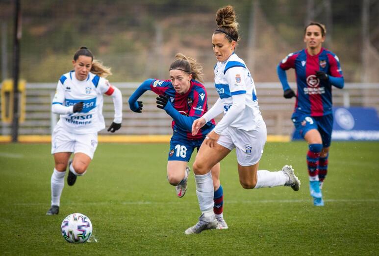 Patri Gavira Levante UDG Tenerife