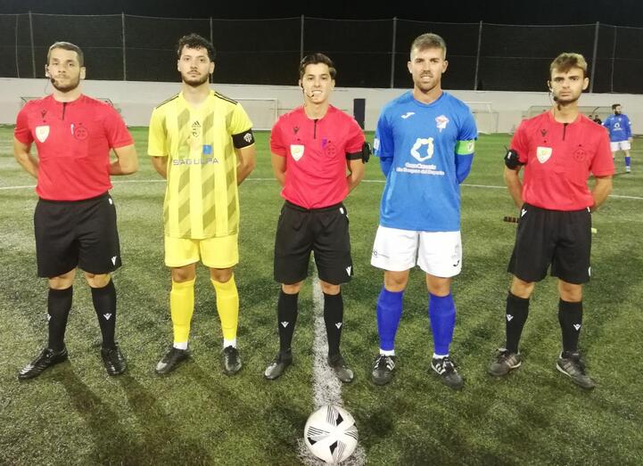 Capitanes y Trío Arbitral 11 10 2022