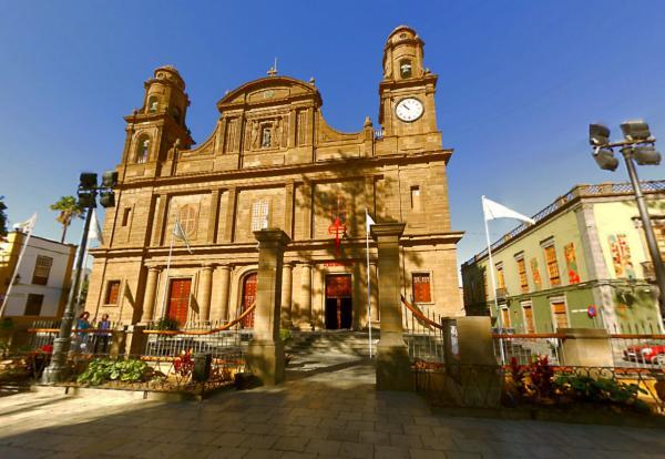 plazaeiglesiasantiagogaldar