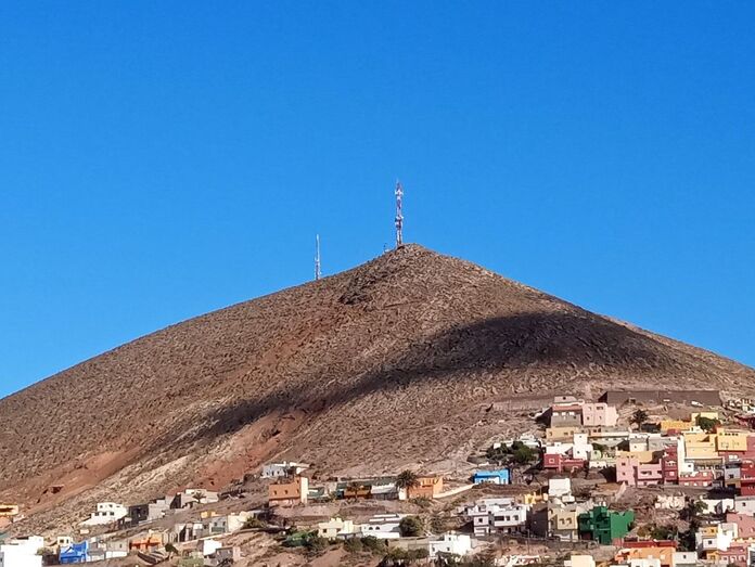 01montañacolorantenas