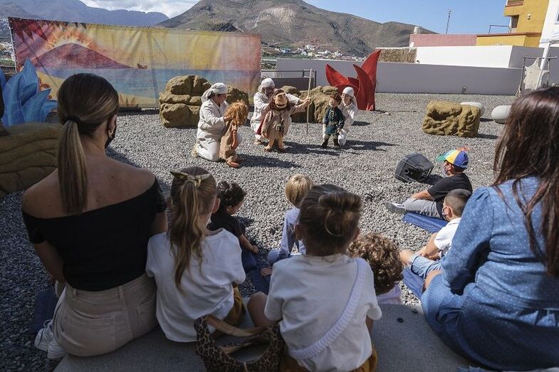GALDAR (GRAN CANARIA). 17/07/2020.- Estreno de la obra de teatro de títeres 