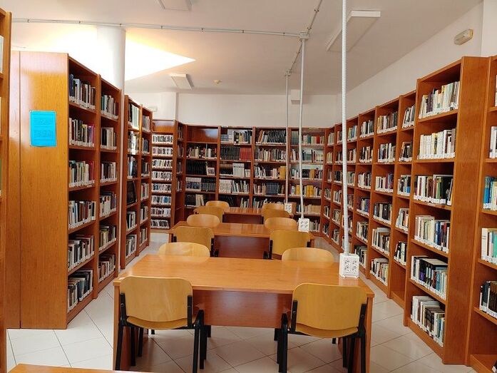 biblioteca 9