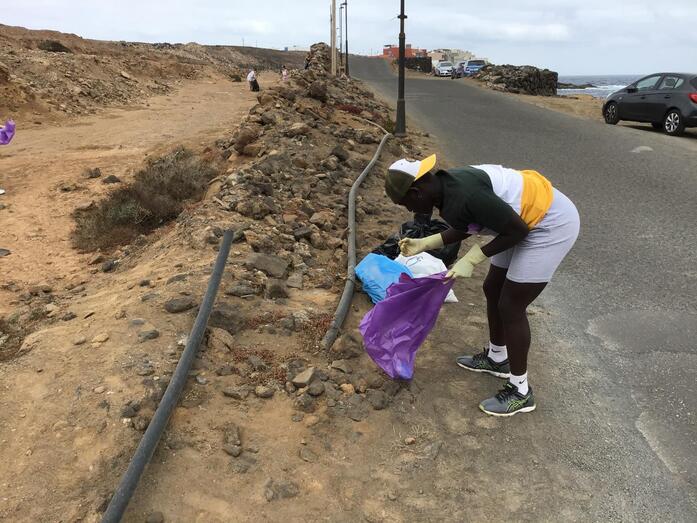 AA1422E1 81DA 4589 AE22 E5E64950FA69