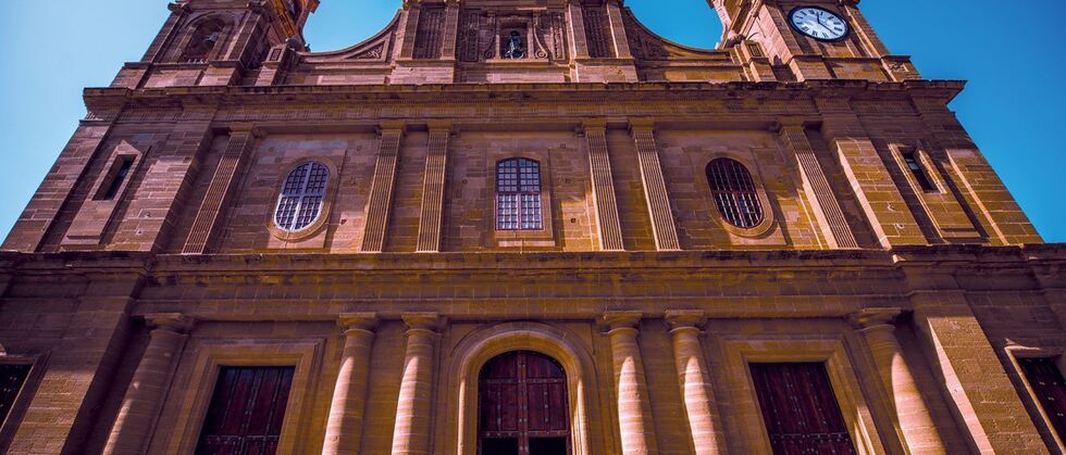 iglesia 1320x564