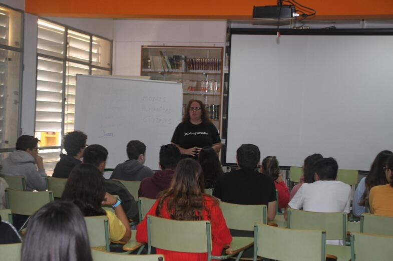 6e189d35 959d 4c2b bed7 a65ba222a600 2