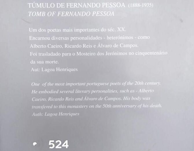 pessoaFOTO MONUMENTO