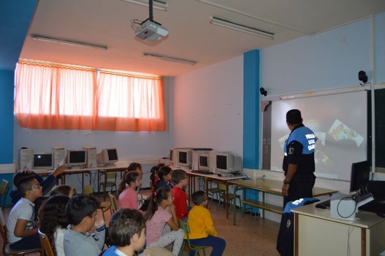 charlapolialdeacuermeja02