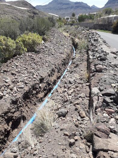 035b7d58 e3f9 4233 ac27 98436e21cc09