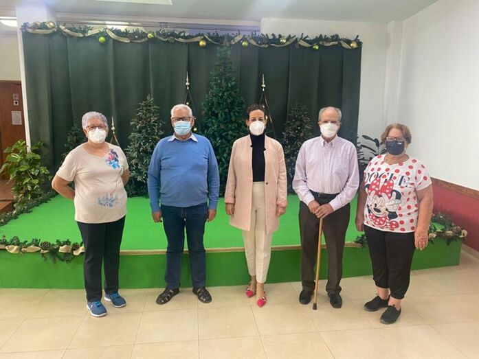 REUNIÓN MAYORES 800x600